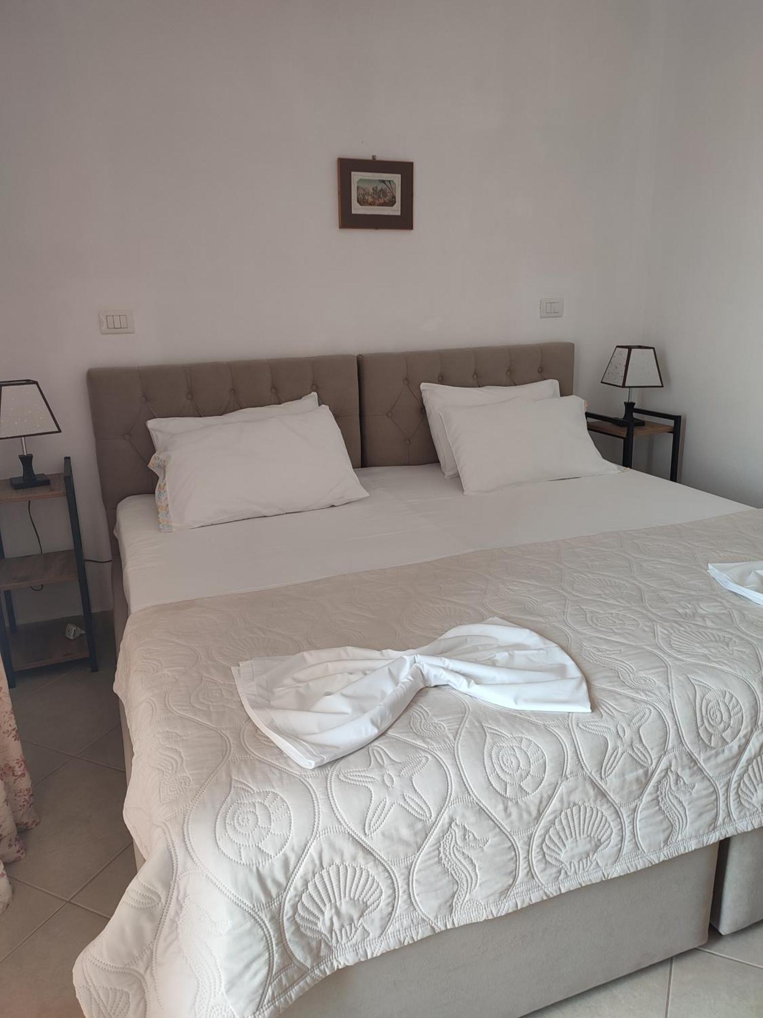Penelope 2 Hotel Dhërmi Екстериор снимка